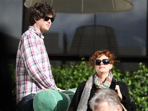 Tim robbins and susan sarandon were engaged for 3 years. Susan Sarandon splits from toyboy Jonathan Bricklin