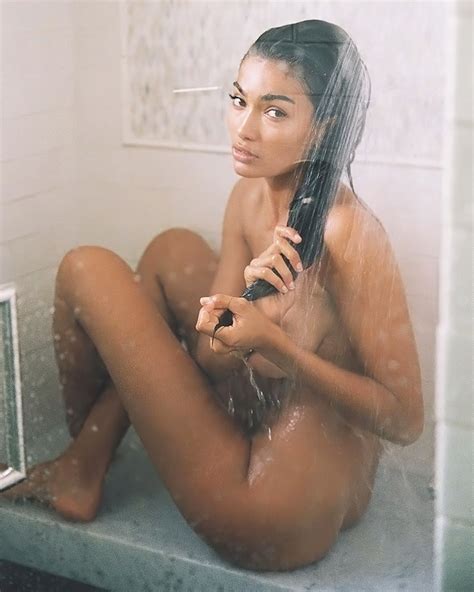Kelly Gale Nude Topless Pics And Leaked Sex Tape