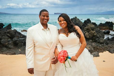 Hawaiian Island Lesbian And Gay Wedding Packages Purple Orchid Wedding Planners