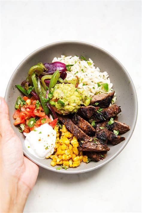 Steak Fajita Bowls Made With Garlic Lime Rice These Bowls Are Just
