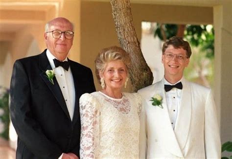 Bill Gates With Parents On His Wedding Day Bill Gates Bill Gates