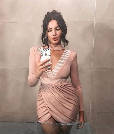 Natalie Halcro On Instagram “blushing Dress Zieboutique” Fashion Fashion Outfits Natalie
