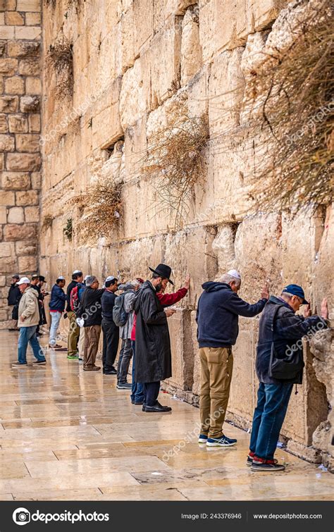 2018 Jerusalem Israel Believing Jews Praying Wall Crying Rain Stock