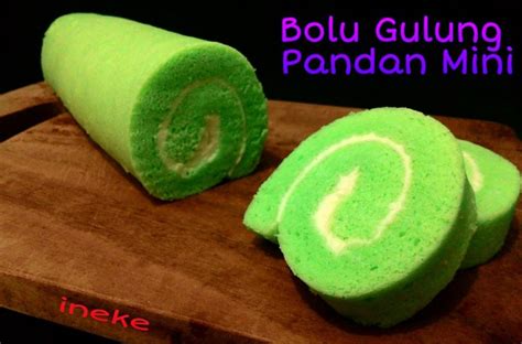 Resep bolu kukus pandan red velvet kelapa enak, camilan cantik favorit kelurga. Resep dan Cara Membuat Bolu Gulung Kukus Pandan Mini ...