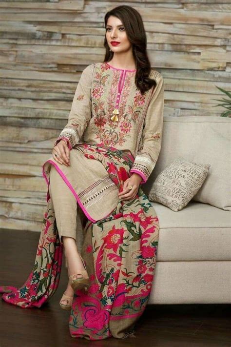 Your quest for the latest suit trends ends here. Pakistani Dresses Shalwar Kameez 2020 - LogicalBaat