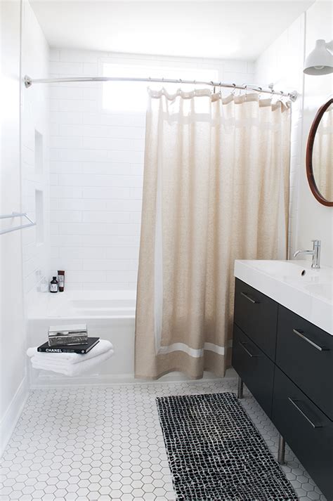 tips    bathroom  larger  shower curtains page