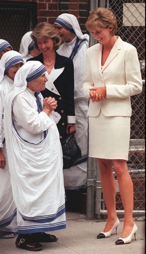 August 1997, starb diana frances spencer, prinzessin von wales, an den folgen eines schweren autounfalls in paris. Vor 20 Jahren starb Prinzessin Diana, die "Königin der ...