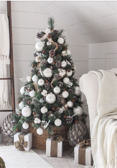 07 Simple Christmas Tree Decoration Ideas Christmas Decorations