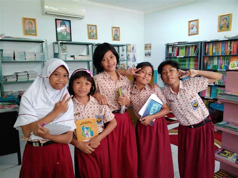 Pada kesempatan kali ini kita akan membahas tentang contoh soal sistem persamaan linear tiga variabel (spltv) beserta pembahasannya. Contoh Laporan Hasil Kunjungan Ke Perpustakaan - Kumpulan ...