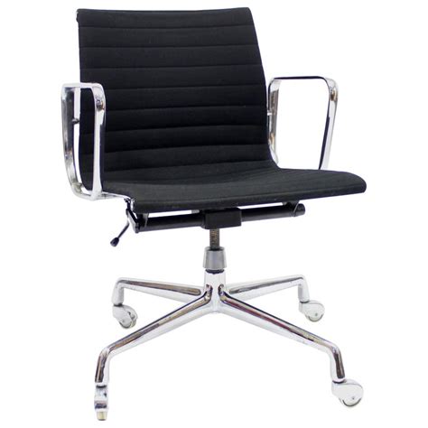 Our environment friendly office chairs adapt naturally to any body type and are ergonomically designed to keep your body and brain limber all day. Vintage EA 117 Office Chair by Charles and Ray Eames for ...