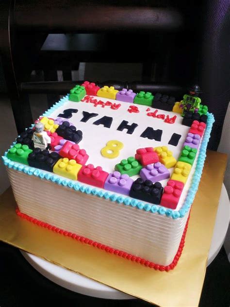 Cawan kek kek kek hari jadi lukisan tangan elemen ui tangan tangan fesyen buatan tangan sarung tangan tinju tangan dicat. Zielicious Homemade Cakes: Kek LEGO - Homemade cake untuk ...