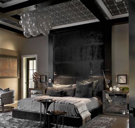 Gorgeous And Sexy Unisex Bedroom Design Great For A Couple House