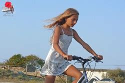 STEPPE FLOWER Gal Bicycle Ride X Hot Sex Picture