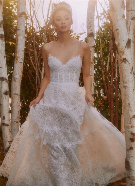 A Line Lace Wedding Dress With Sweetheart Neckline Buy Wedding Dress