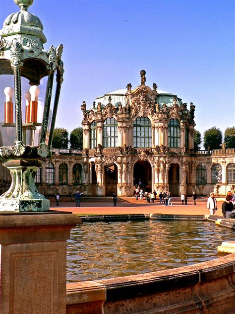 But if you're stopping off as part of a trip to other european cities, or thinking about visiting from berlin or prague, 3 days will leave you satisfied without being too overwhelmed. Dresden, Zwinger Wallpavillon | Der Zwinger in Dresden ist ...