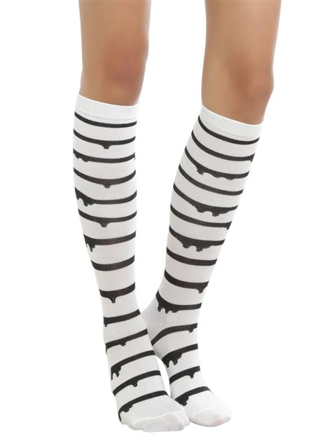 blackheart white with black dripping stripe knee high socks hot topic striped knee high
