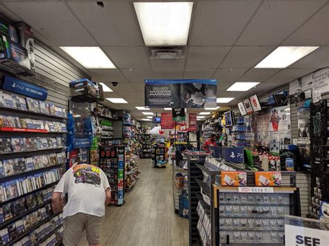 Inside Gamestops Ambitious 3 Point Plan To Save Itself From