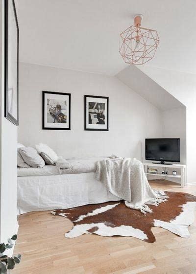 Nasse wände entstehen auch infolge neubaufeuchtigkeit. fernseher im schlafzimmer tv an die wand hängen design ...