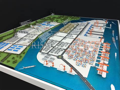 The project comprises three reclaimed islands, and one natural island. Melaka Gateway Port