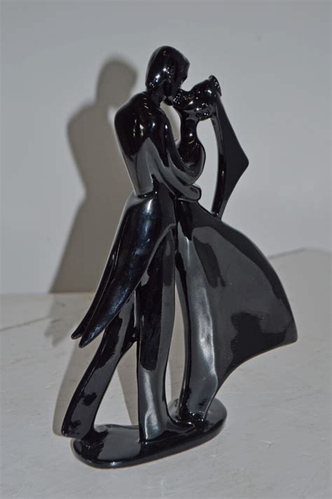 bride and groom black resin statue modern art size 3 l x 9 w x 12 h nifao
