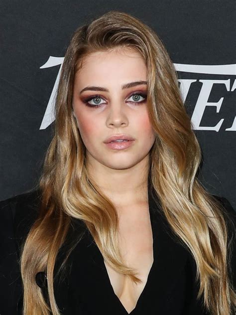 Both of them, together with their adopted daughter georgina , are the current caretakers of the waystation , a safe haven for refugee demigods, satyrs, and all sorts of immortals. Josephine Langford - AdoroCinema