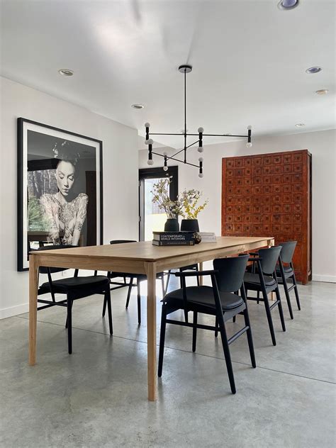 Refined Minimal Dining Rooms With A Vivacious Splash Of Color Decorizer