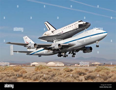 Nasas 747 Shuttle Carrier Aircraft Carrying Space Shuttle Endeavour