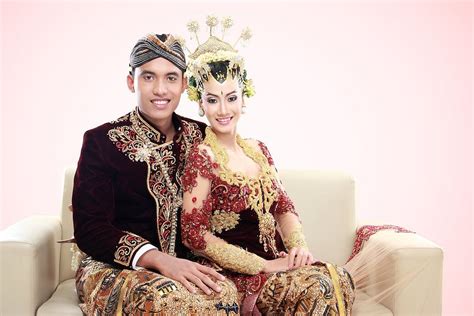 Rangkaian Prosesi Pernikahan Adat Jawa Di Indonesia