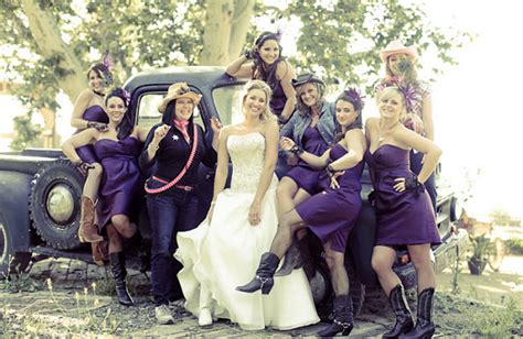How To Match Your Wedding Theme With Dress Weddingelation