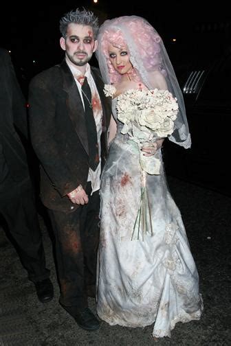 Mark this milestone with a gift that celebrates the couple's exciting news. CELEBERITY BIOGRAPHY: Most popular celebrity halloween ...