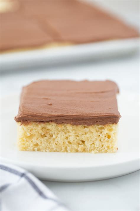 Yellow Sheet Cake With Chocolate Buttercream Laptrinhx News
