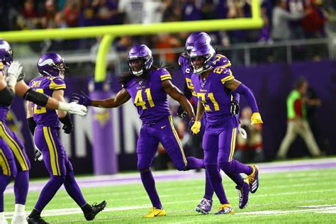 Vikings Win Snoozer Over Washington To Improve To 6 2 Bring Me The News