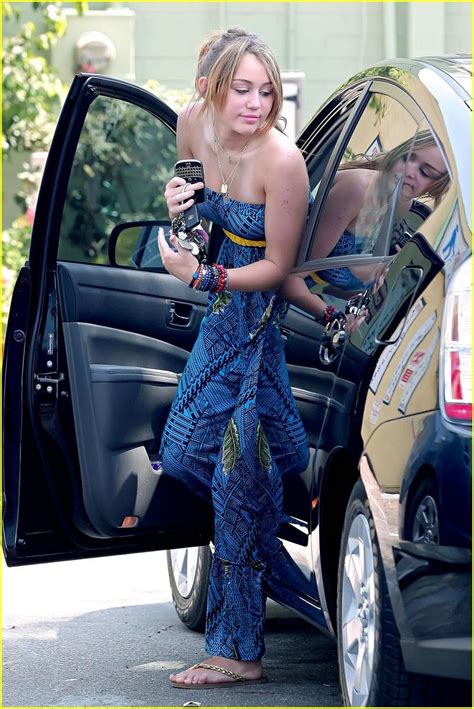 Miley Cyrus Blue Dress Beauty Photo 169631 Photo Gallery Just