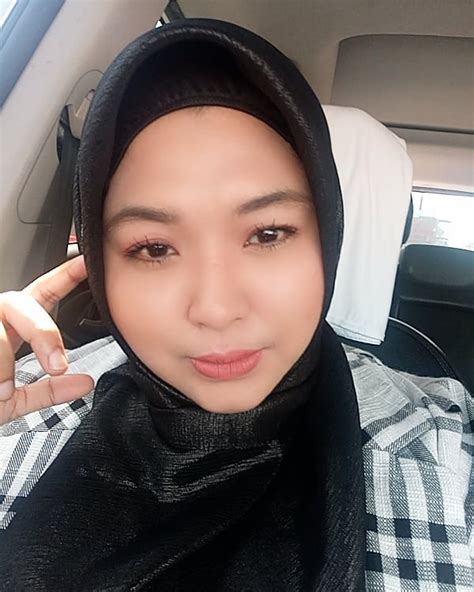 Opocot melatah budak pejabat heboh video ariel tatum tanpa busana scholastica the sharp girl3 nollywood mo oopiri full movie hd tamil download tarzan swahili hd rayo tv goyang pantat abg bohay madhur milan. 9 Artis Malaysia Yang Mula Bertudung Sepanjang Tahun 2020