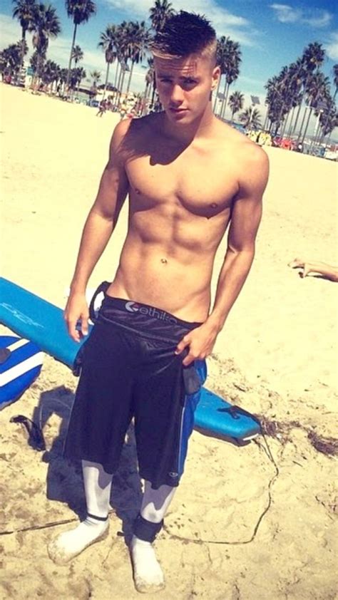 Beach Boy Hot Beach Perfect Boy Shirtless Men Twinks Gay Couple Pack Abs