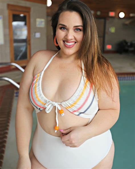 Magic Alexander Sarah Rae Vargas Im Bikini
