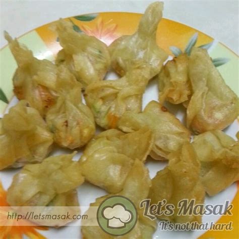 11) resepi wantan ayam goreng image via facebook. Wantan Goreng Recipe | LetsMasak