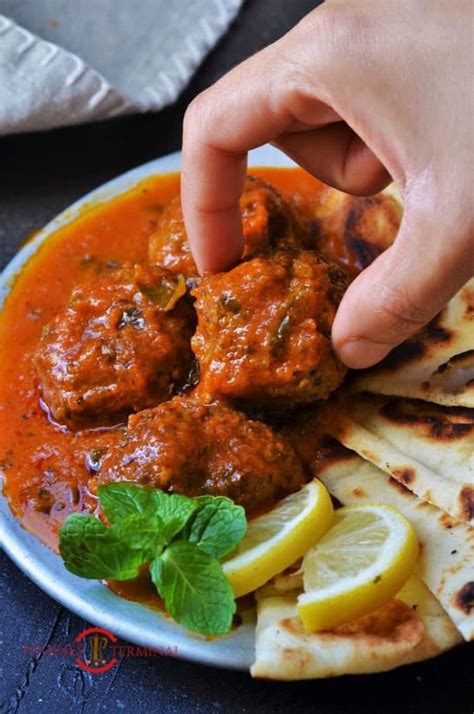 This mutton kofta curry recipe is a must try this eid. Easy Mutton Kofta Curry Recipe » Foodies Terminal