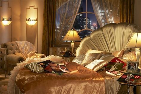 1950s Glam In 2020 Glamourous Bedroom Hollywood Glamour Decor