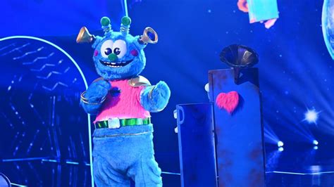 Check spelling or type a new query. Passen "The Masked Singer"-Alien-Indizien zu Luke ...