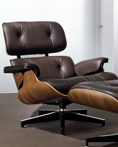 Elegant 1970s edition herman miller eames lounge chair and ottoman. Herman Miller Eames® Lounge Chair and Ottoman - GR Shop Canada