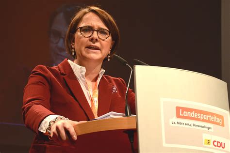 Berlin taz | die cdu hat ihren pinsel beim entwerfen von wahlplakaten schon öfter mal ins fremdenfeindliche töpfchen getunkt. 65. Landesparteitag der CDU Baden-Württemberg ...