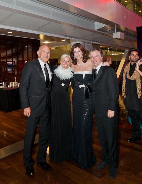 Isabelle hudon, gilles sinclair et nathalie bachand mettent en lumière l'importance d'investir ce créneau. WONDER-WOMEN CHANGE THE WORLD. BLACK TIE BEAUTIFUL: Gilles ...