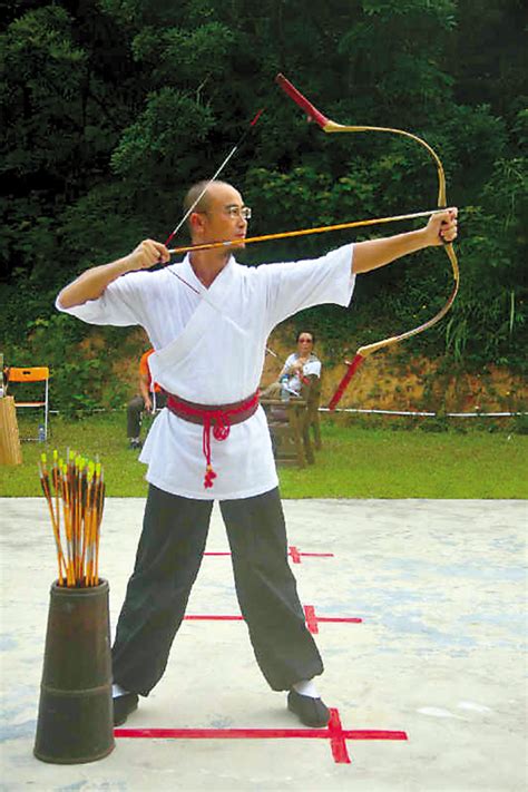 Chinese Bow And Archer Traditional Archery Archery Lessons Archery