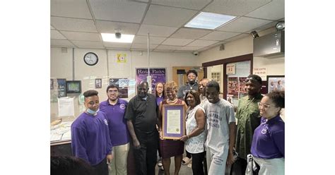 Cotton Mimms Present Rosa Parks High School With Resolution