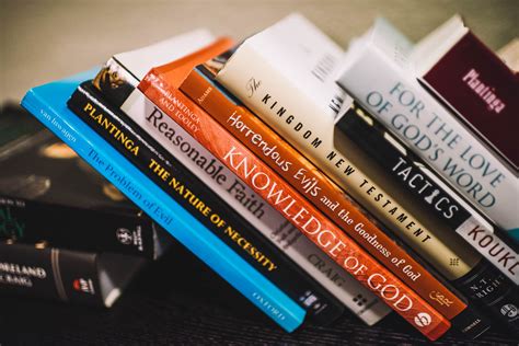The Top 3 Apologetics Books Christian Philosophers Say You Should Read