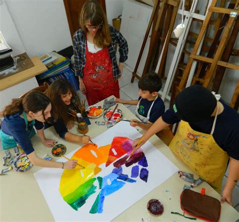 Escola De Arte Ateli Oca Promove Oficinas De Arte Para Crian As No Ver O Guia