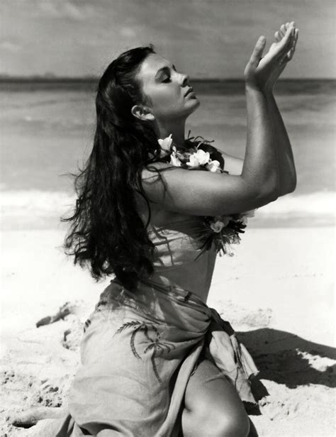 Jean Simmons In The Blue Lagoon Jean Simmons Blue Lagoon Movie Simmons