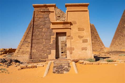 The Lost Pyramids Of Meroe Sudan What You Should Know Before You Vist