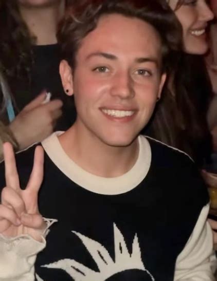 Picture Of Ethan Cutkosky In General Pictures Ethan Cutkosky 1646019223 Teen Idols 4 You